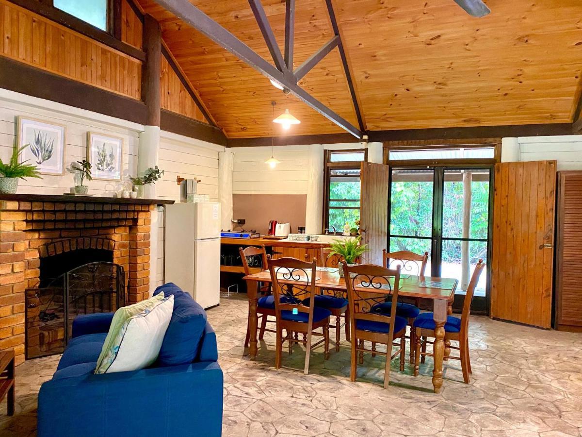 Ferns Hideaway Resort Byfield Extérieur photo