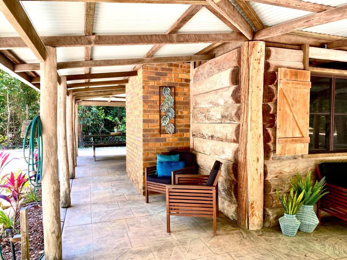 Ferns Hideaway Resort Byfield Extérieur photo