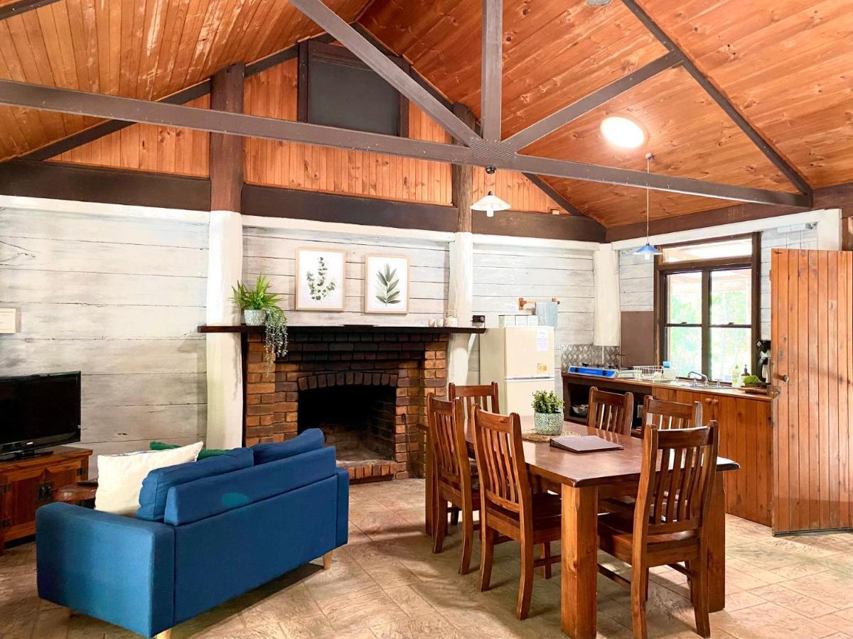 Ferns Hideaway Resort Byfield Extérieur photo