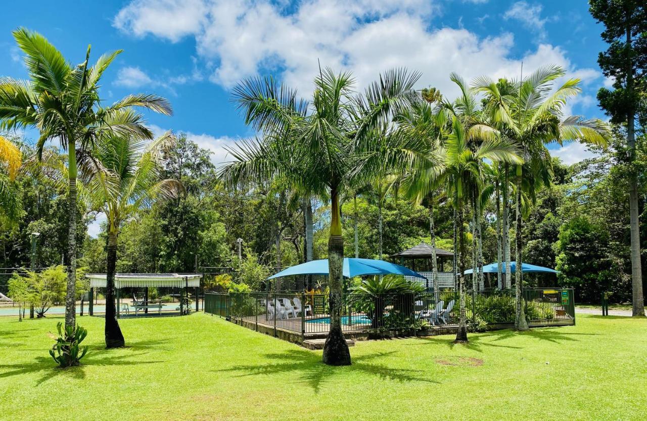 Ferns Hideaway Resort Byfield Extérieur photo